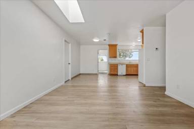 Main picture of 1711 Yosemite St