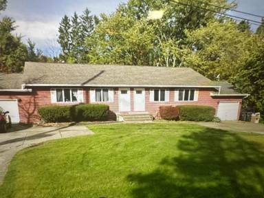 Main picture of 604 W 130th St