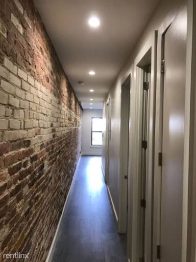 Main picture of 1159 Saint Johns Pl