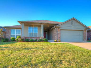 Main picture of 2520 NW 179th Ct