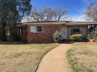 Main picture of 1382 Mimosa Dr