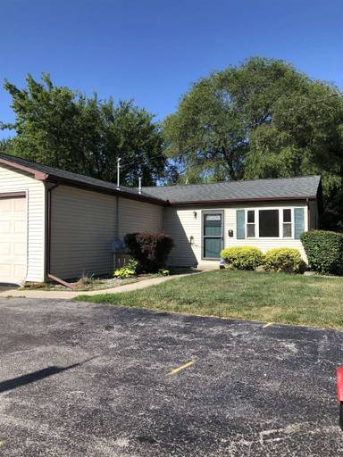 Main picture of 2233 Bay St