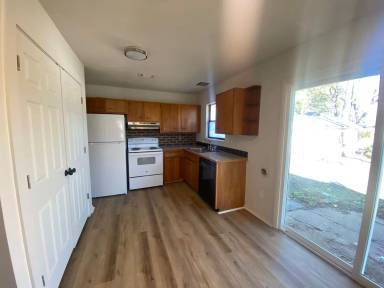 Main picture of 2110 Sun Cir
