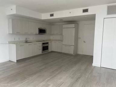 Main picture of Brickell Heights