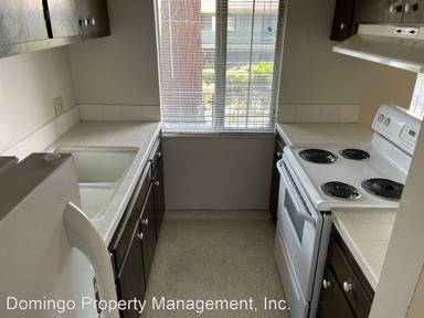 Main picture of 2450 Milvia St