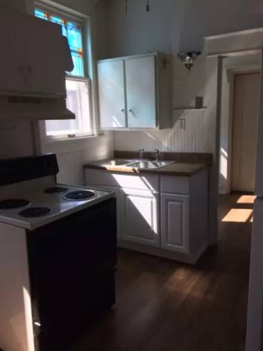 Main picture of 804 1/2 E Main St