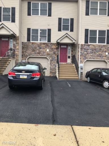 Main picture of 1733 W Washington St