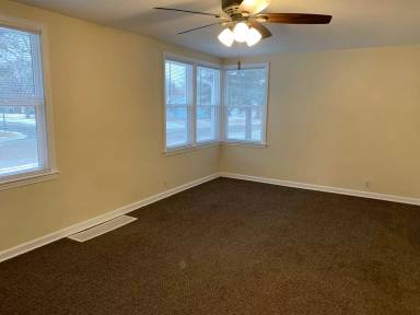 Main picture of 346 College Ave NE