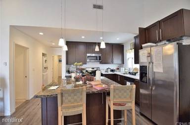 Main picture of 602 1/2 Aerick St