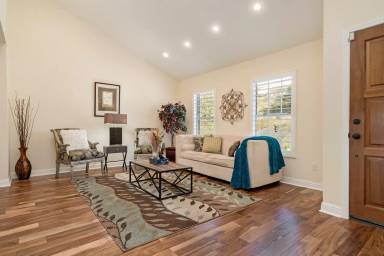 Main picture of 4483 Salisbury Dr