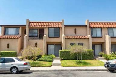 Main picture of 821 S Chapel Ave