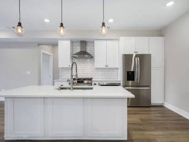 Main picture of 261 Washington Blvd