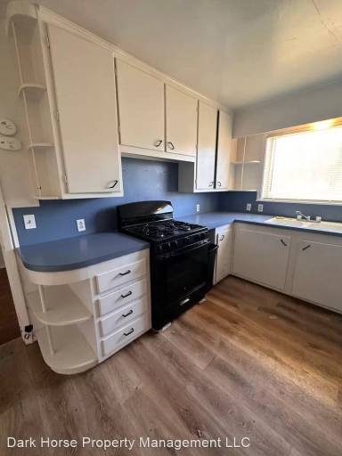 Main picture of 409 W Wilson St