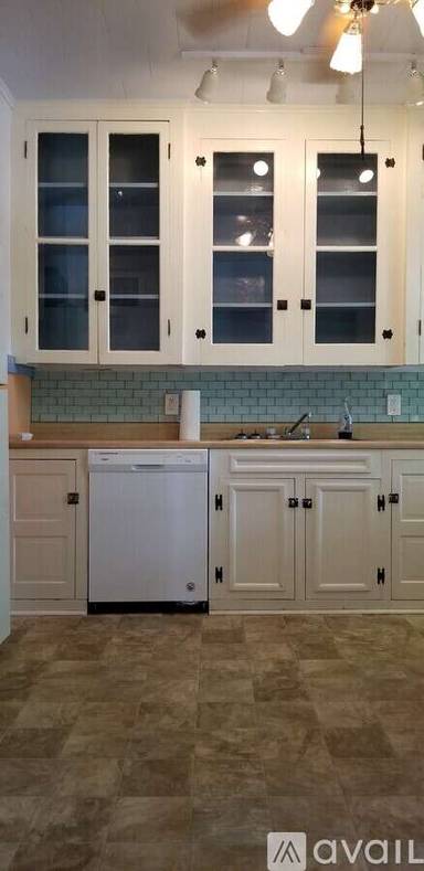 Main picture of 80 Cook St