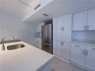 Main picture of 6432 Miami Lakes Dr E