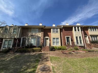 Main picture of 2139 13th St