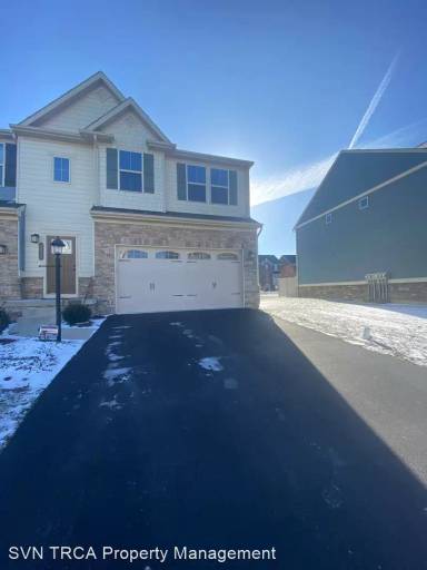 Main picture of 2030 Connecticut Ln