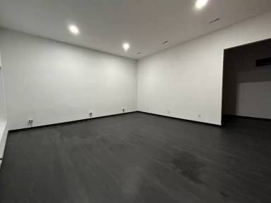 Main picture of 105 S Third St
