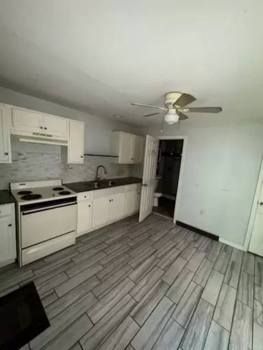 Main picture of 449 S George St