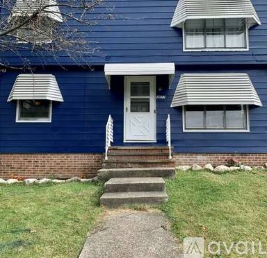 Main picture of 4825 E 90th St