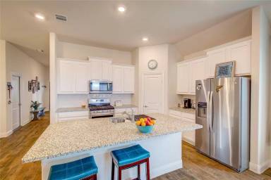 Main picture of 4010 Clearline Dr
