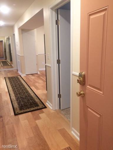 Main picture of 417 S Fess Ave