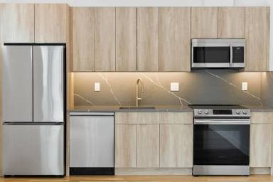 Main picture of 590 Orange St