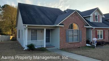 Main picture of 2915 Amelia Dr