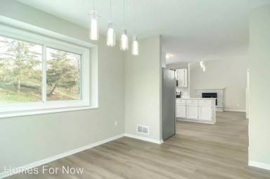 Main picture of 7887 Grinnell Way