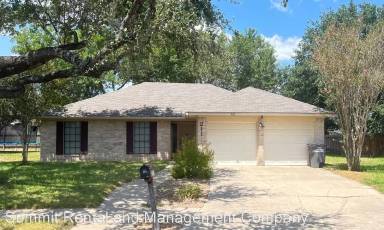 Main picture of 211 Fernwood Cir