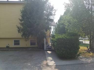 Main picture of 1204 W Babcock St