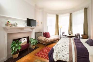 Main picture of 1015 Beacon St