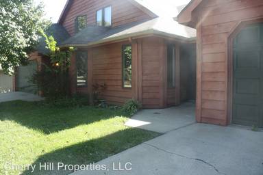 Main picture of 217 Glenview Dr