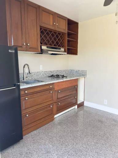 Main picture of 1769 Kraft St