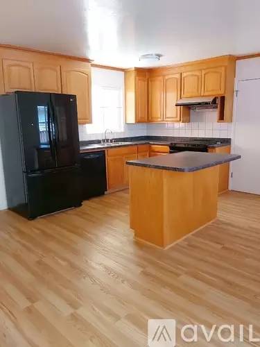 Main picture of 250 Sondra Way