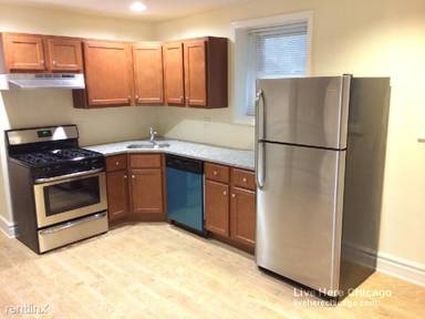 Main picture of 2318 N Southport Ave