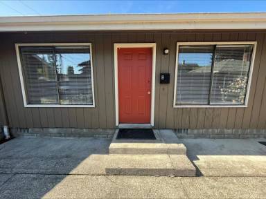 Main picture of 914 S Pearl St