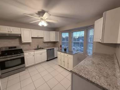 Main picture of 708 Stony Brook Way