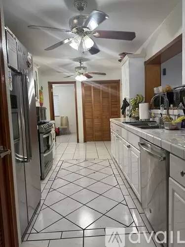 Main picture of 13371 SW 47th St
