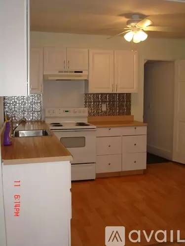 Main picture of 306 Flax Hill Rd