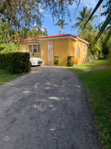 Main picture of 6102 SW 58th St