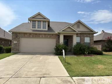 Main picture of 912 Hawk Valley Dr