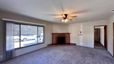 Main picture of 809 S Lemon St
