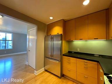 Main picture of 445 Francisco St