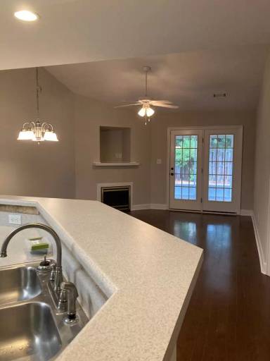 Main picture of 315 Caldwell Cir