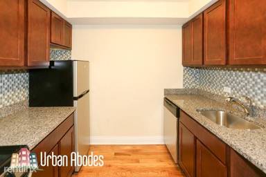 Main picture of 555 W Arlington Apartments