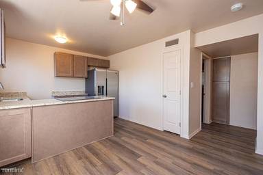 Main picture of 5901 N Oracle Rd
