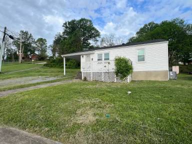 Main picture of 1001 Gibson Mill Rd