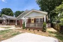Main picture of 1704 Club Rd
