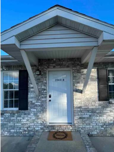 Main picture of 20601 Sedalia Rd
